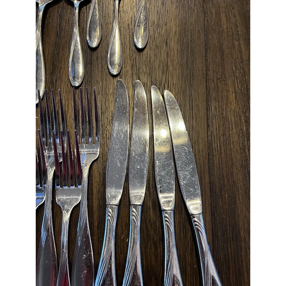 Oneida sets five